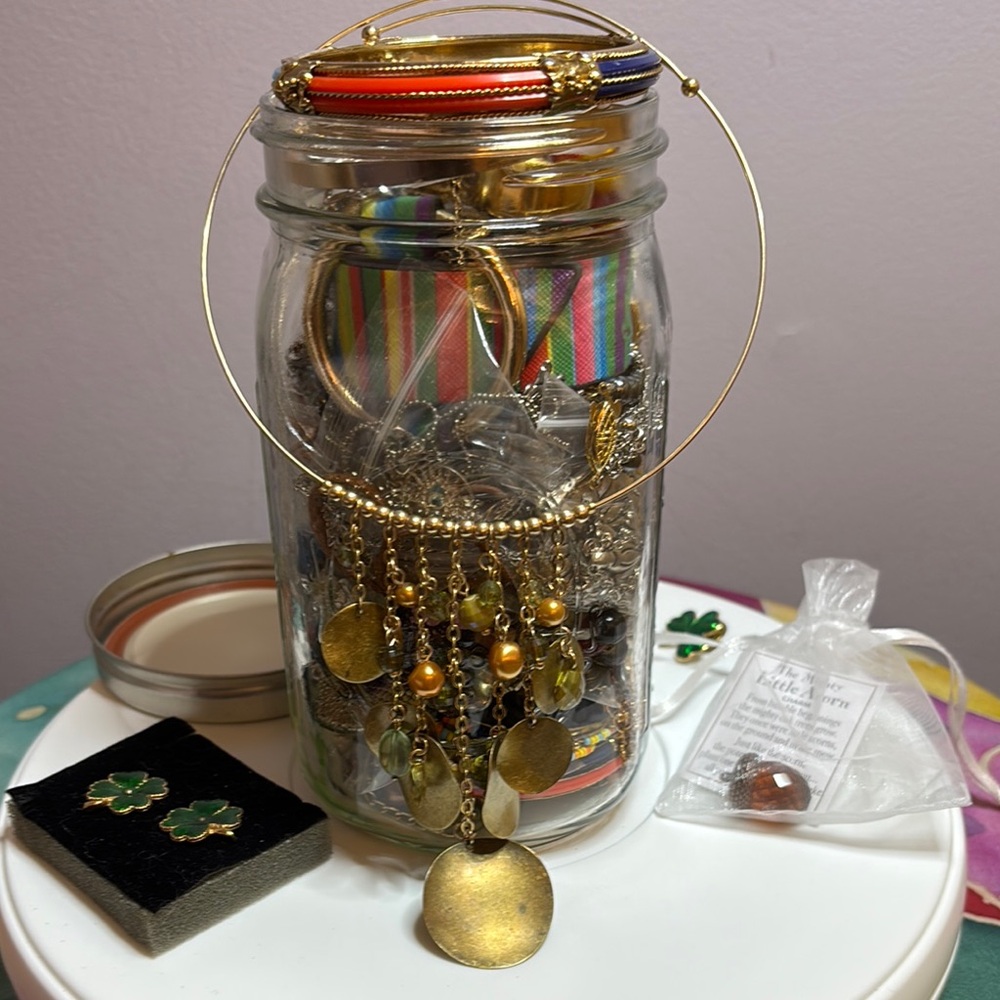MYSTERY JEWELRY “WHIMSY”